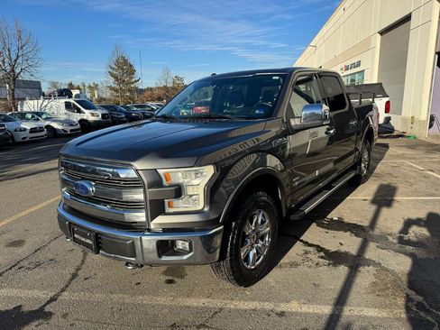 Used 2016 Ford F150 Lariat w/ Equipment Group 502A Luxury image 8