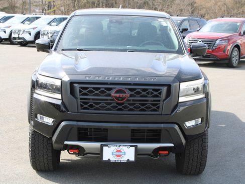 Used 2023 Nissan Frontier PRO-4X w/ Pro Convenience Package image 2