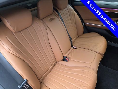 Used 2022 Mercedes-Benz S 500 4MATIC image 25