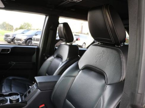 Used 2025 Ford Bronco Outer Banks AWD/4WD image 22