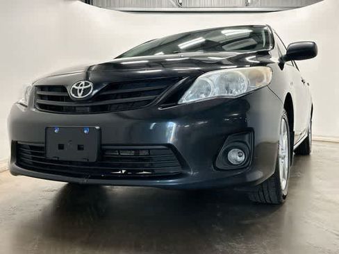 Used 2013 Toyota Corolla LE w/ Premium Pkg FWD image 24