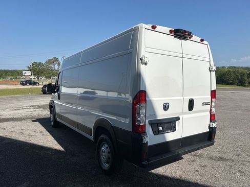 Used 2025 RAM ProMaster 2500 w/ Convenience Group FWD image 5