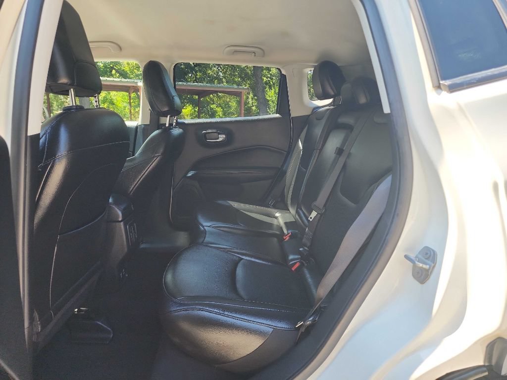 Used 2020 Jeep Compass Limited AWD/4WD image 25