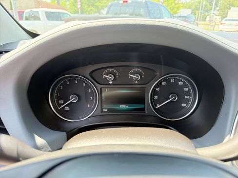 Used 2018 Buick Enclave Essence AWD/4WD image 36