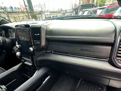 Used 2023 RAM 1500 Limited AWD/4WD image 10