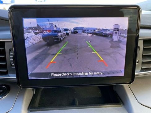 Used 2022 Ford Explorer XLT w/ Equipment Group 202A image 17