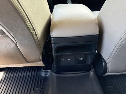 Used 2021 Ford Ranger Lariat w/ Equipment Group 501A High image 40