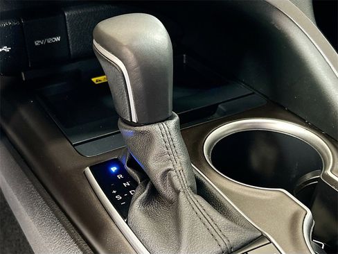 Used 2024 Toyota Camry XLE image 14