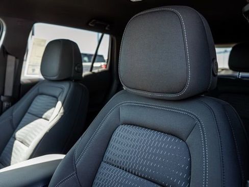 New 2026 Chevrolet Equinox LT FWD image 24