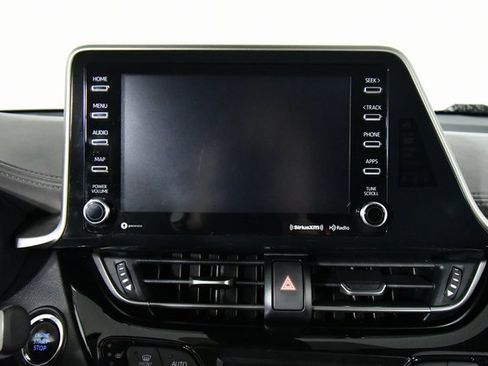 Used 2021 Toyota C-HR Limited image 4