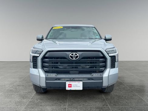 Used 2024 Toyota Tundra SR5 w/ SR5 Convenience Package AWD/4WD image 9