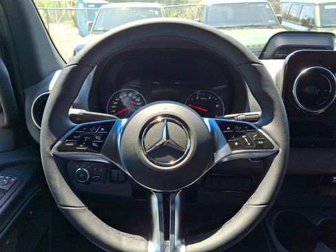 Used 2026 Mercedes-Benz Sprinter 2500 image 17
