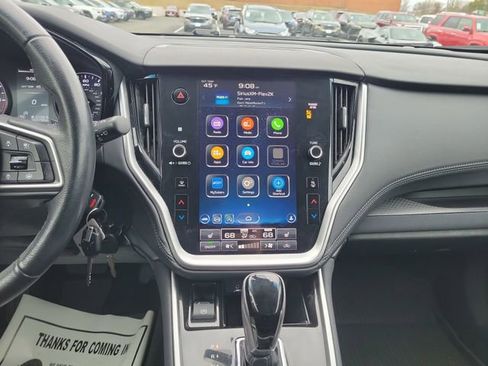 Used 2022 Subaru Outback Premium image 11