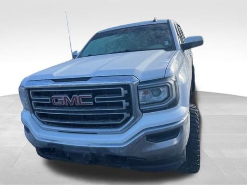 Used 2018 GMC Sierra 1500 SLE image 3
