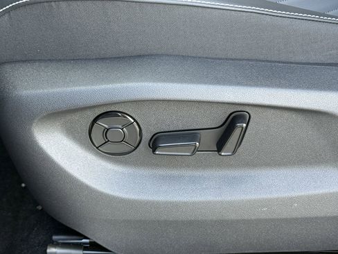 New 2026 Volkswagen Tiguan SE image 20