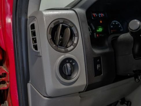 Used 2012 Ford E-250 and Econoline 250 RWD image 29