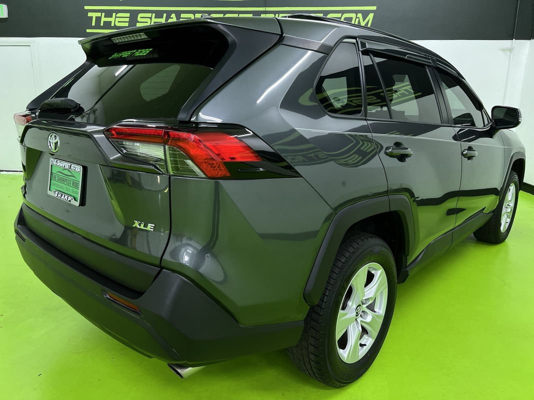 Used 2020 Toyota RAV4 XLE FWD image 10