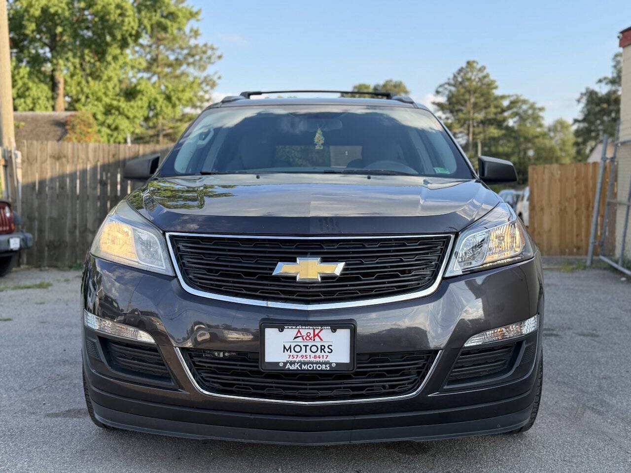 Used 2016 Chevrolet Traverse LS AWD/4WD image 3