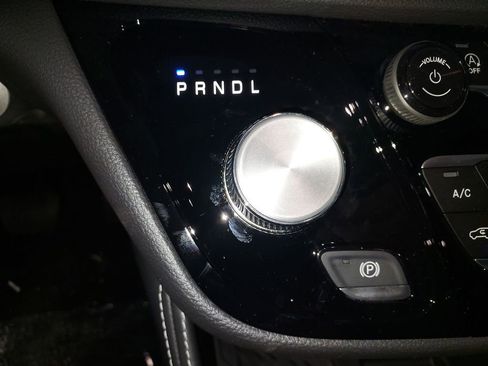 New 2026 Chrysler Pacifica Limited w/ S Appearance Package image 26