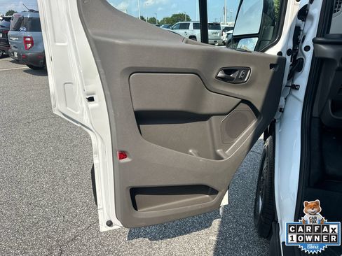 Used 2025 Ford Transit 250 148 High Roof RWD image 10