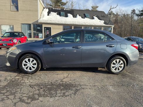 Used 2015 Toyota Corolla LE image 4