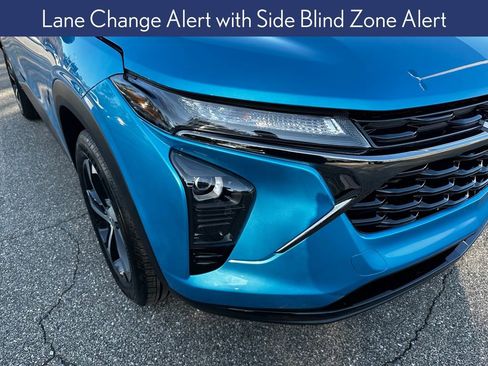 Used 2026 Chevrolet Trax RS image 11