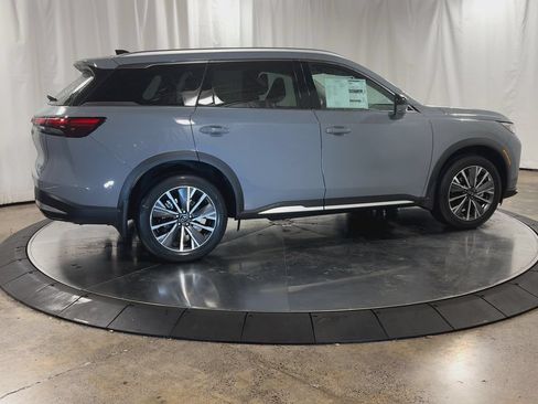 Certified 2026 INFINITI QX60 Luxe w/ Cargo Package AWD/4WD image 6