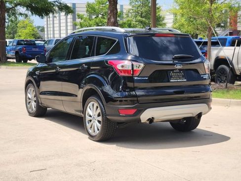 Used 2018 Ford Escape Titanium FWD image 7