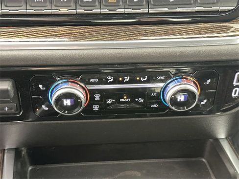 Used 2023 GMC Sierra 1500 Elevation image 14