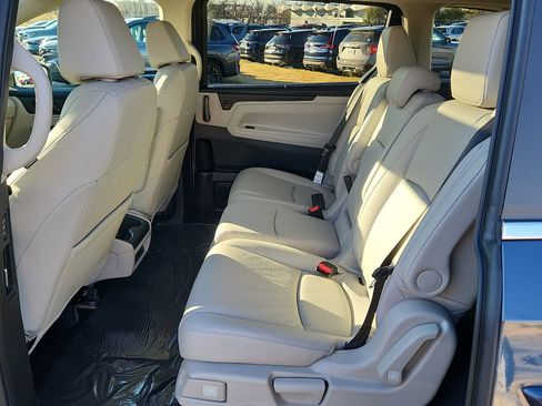 New 2026 Honda Odyssey EX-L image 6