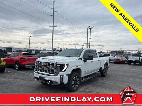 Used 2026 GMC Sierra 3500 Denali w/ Denali Reserve Package AWD/4WD image 1