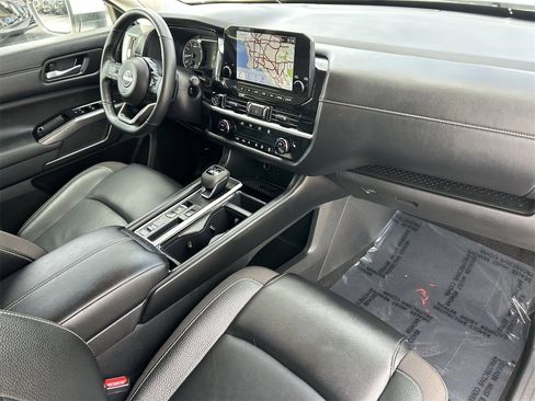 Certified 2023 Nissan Pathfinder SL w/ SL Premium Package image 8