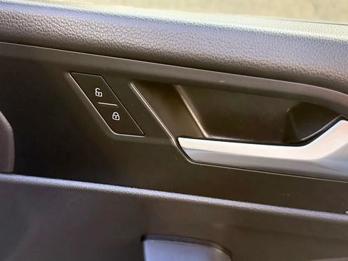 Used 2020 Volkswagen Jetta S FWD image 37