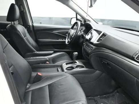 Used 2017 Honda Pilot EX-L image 10