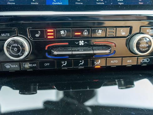 Used 2024 Jeep Grand Cherokee Summit w/ Adv Protech Group IV image 22