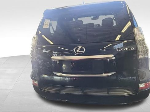 Used 2023 Lexus GX 460 Premium w/ Premium Package image 9
