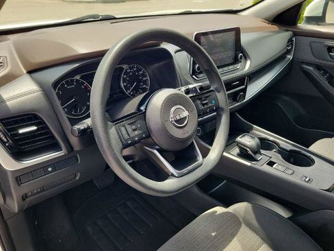 Certified 2023 Nissan Rogue SV FWD image 22