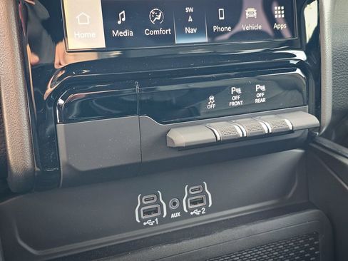 Used 2025 RAM 1500 Big Horn image 28