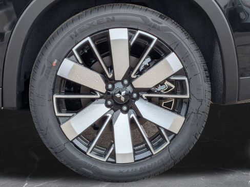 New 2026 Mitsubishi Outlander SE image 33