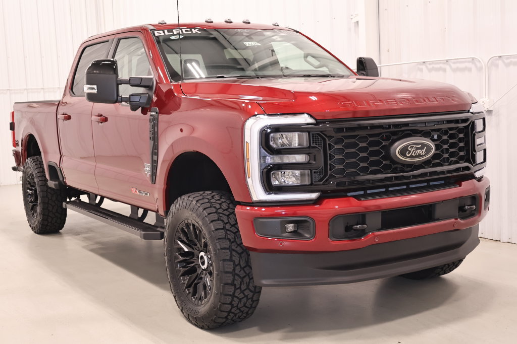 New 2026 Ford F350 Lariat w/ Black Appearance Package AWD/4WD image 3