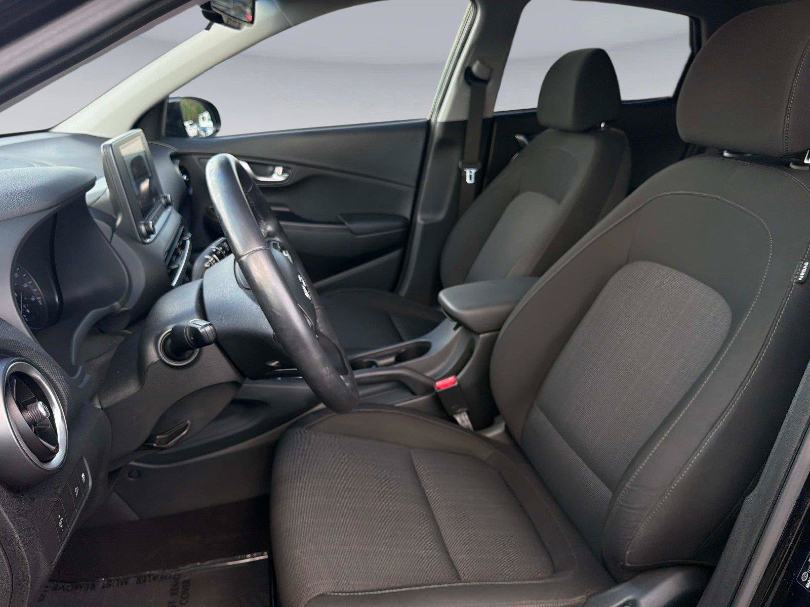 Used 2022 Hyundai Kona SEL w/ Convenience Package FWD image 18