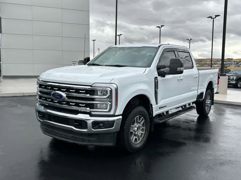 Certified 2024 Ford F350 Lariat image 2
