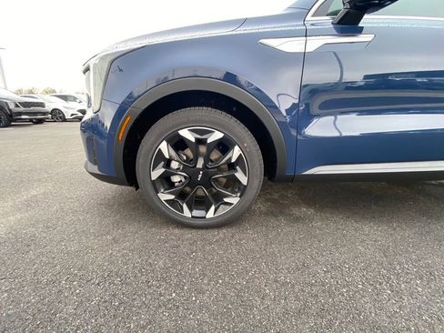 New 2026 Kia Sorento SX image 32