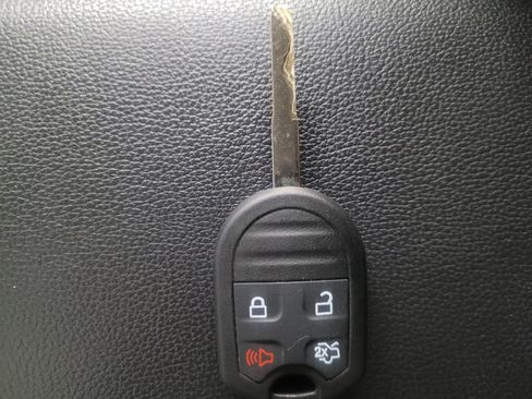 Used 2018 Ford Escape SEL image 32