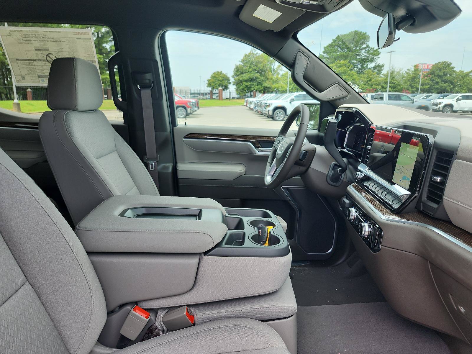 New 2026 GMC Sierra 1500 SLE AWD/4WD image 8