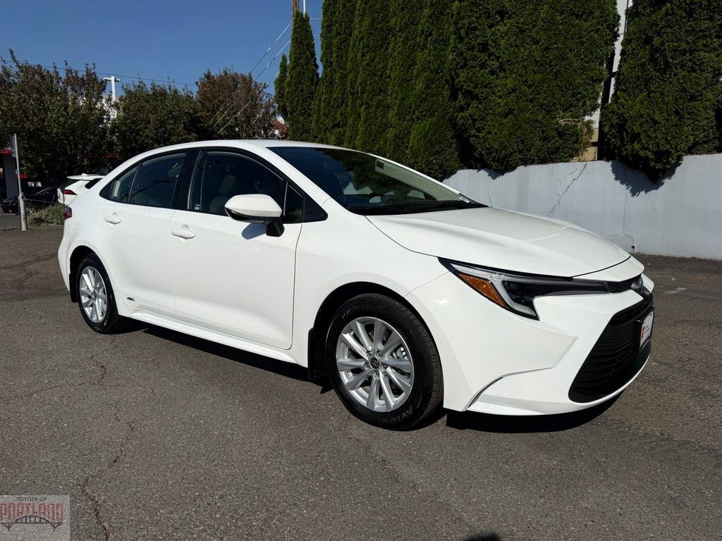 Certified 2025 Toyota Corolla LE w/ LE Premium Package AWD/4WD image 1
