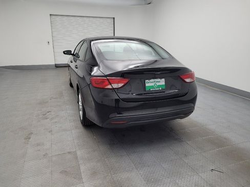 Used 2016 Chrysler 200 Limited image 6