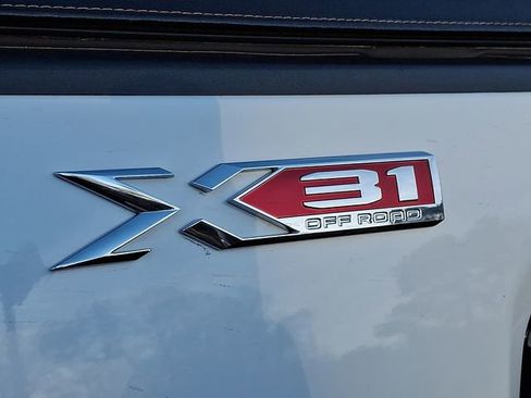 Used 2024 GMC Sierra 3500 Pro image 9