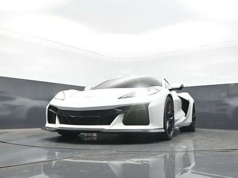 Used 2023 Chevrolet Corvette Z06 RWD image 26