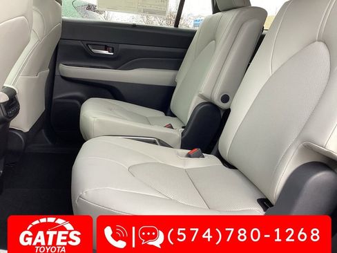 New 2026 Toyota Grand Highlander AWD Hybrid image 8